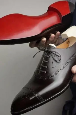 Oxfords Men Shoes Red Sole Fashion Business Casual Party Banquet Daily Retro Carved Lace-up Brogue Dress Shoes